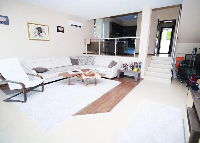 Penev Casa de Férias Glavatartsi